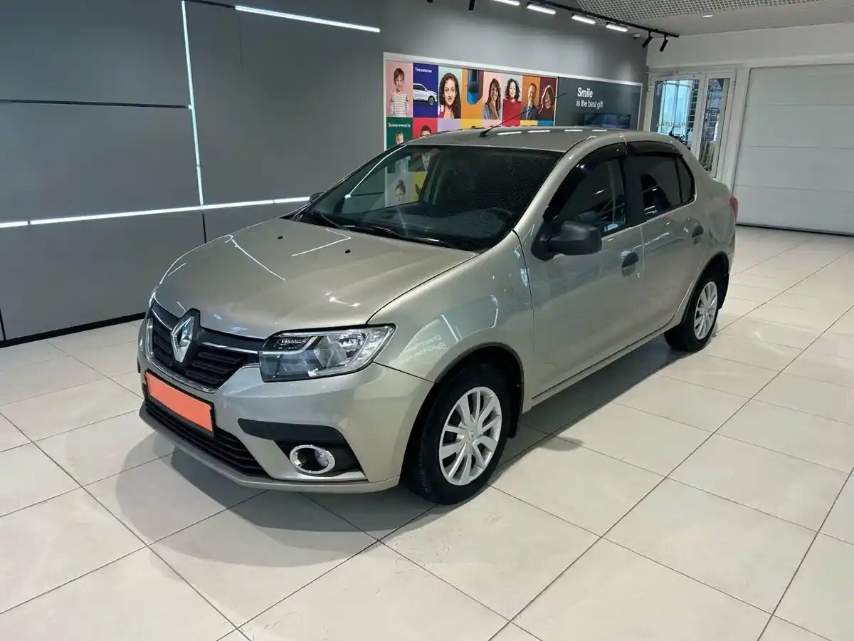 Renault Logan с автосалона по цене от 316 000 рублей
